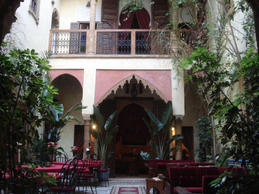 Riad Marlinea Sale Exterior photo