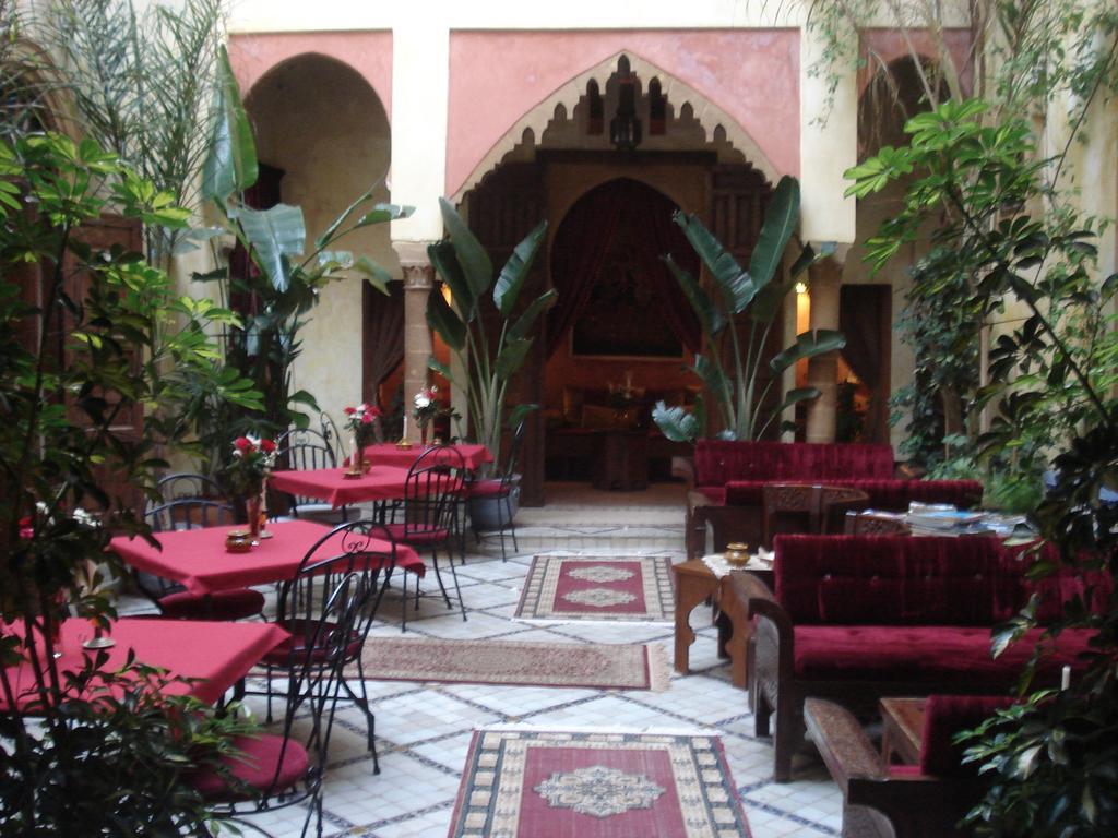 Riad Marlinea Sale Exterior photo